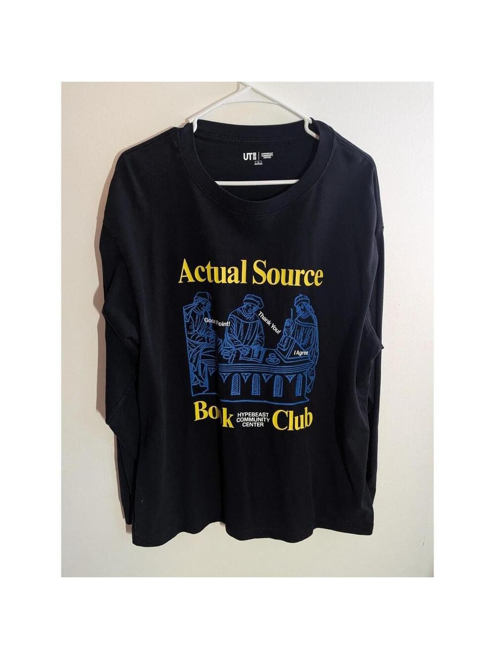 Uniqlo UT Actual Source Book Club Graphic Long Sleeve T-Shirt Black Medium